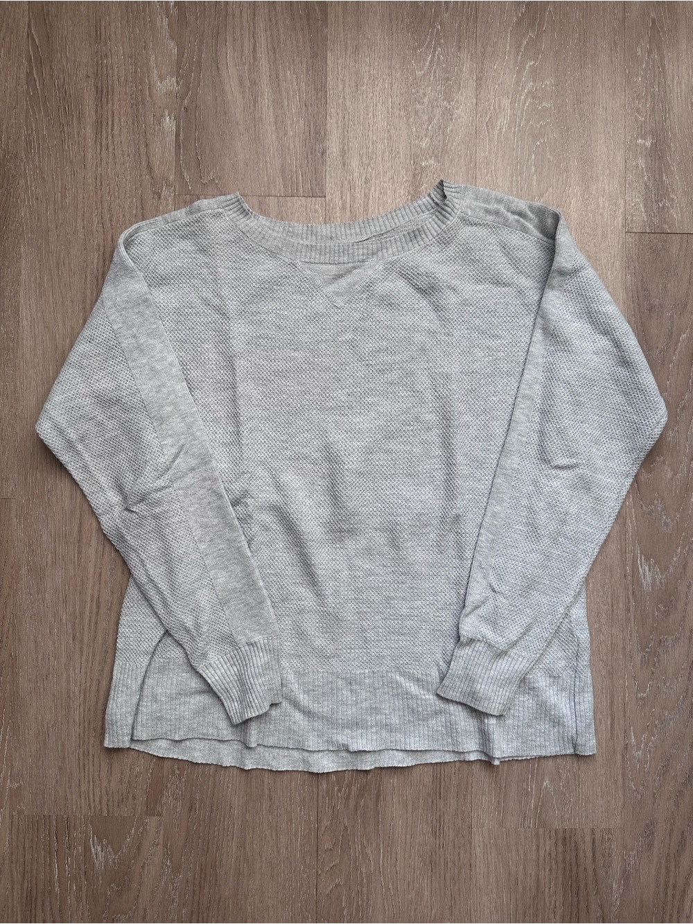 American Eagle Outfitters light heather gray textured knit sweater women S